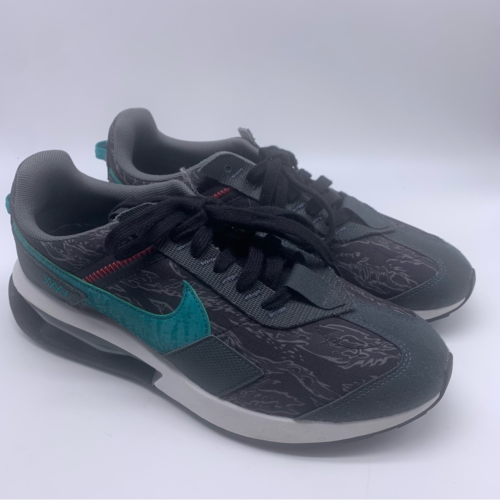 Nike Air Max Pre-Day SE Men’s Size 10